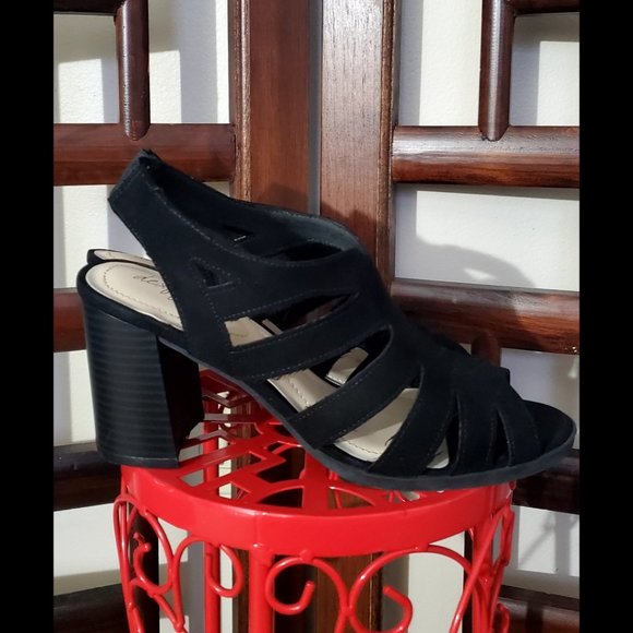 Dexflex Comfort Strappy Block Heels Stretch Sandals (Size 7.5) - Picture 4 of 10